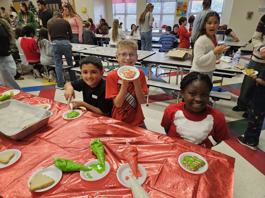 Clemens Culinary Department treated our 4th graders to an afternoon of fun!