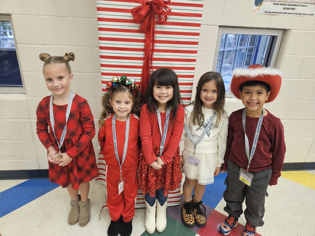 Wildcats showed their holiday spirit with 15 Days of Holiday Dress-Up Fun!