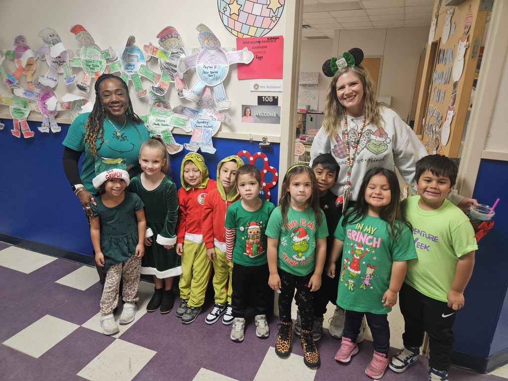 Wildcats showed their holiday spirit with 15 Days of Holiday Dress-Up Fun!