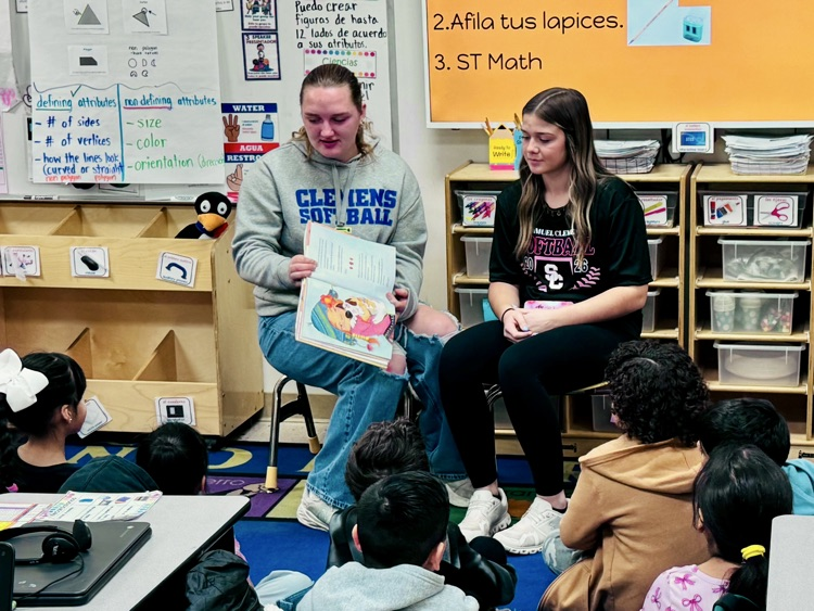 Clemens Softball team