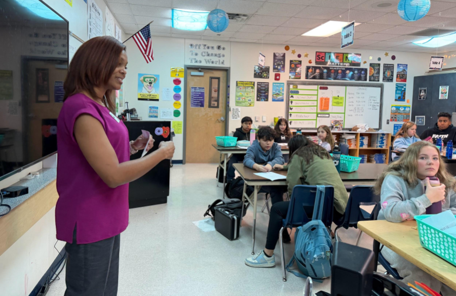 a parent volunteer presenting to classes about their chosen career on Career Day