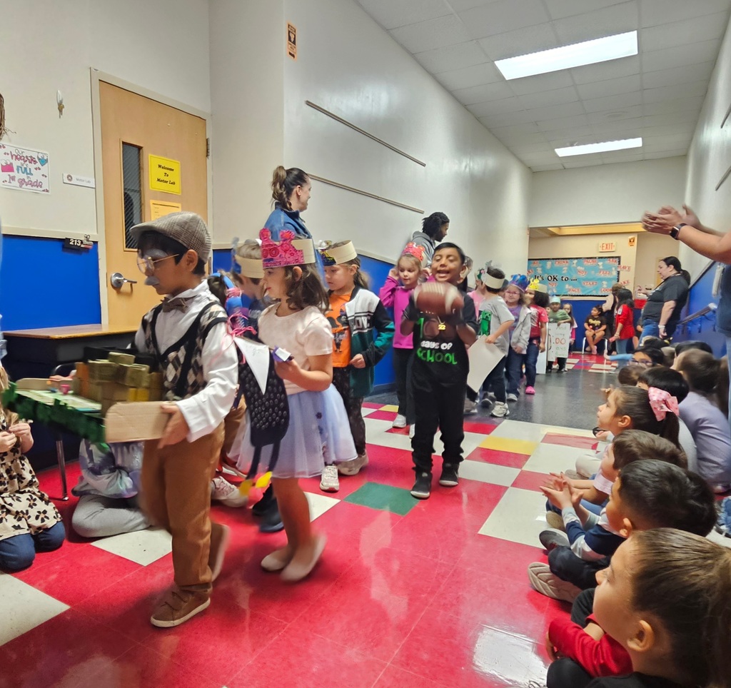 Wildcats celebrate 100 days of school!