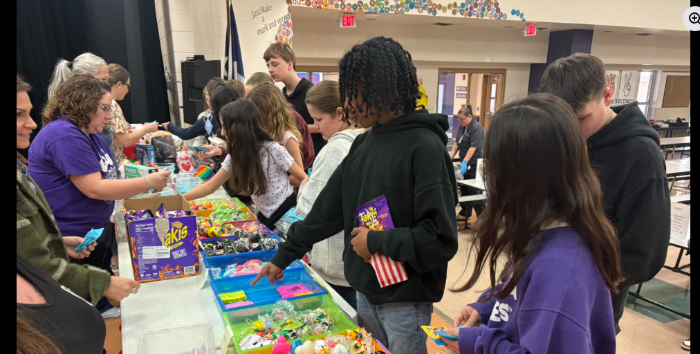 Students shopping at school store