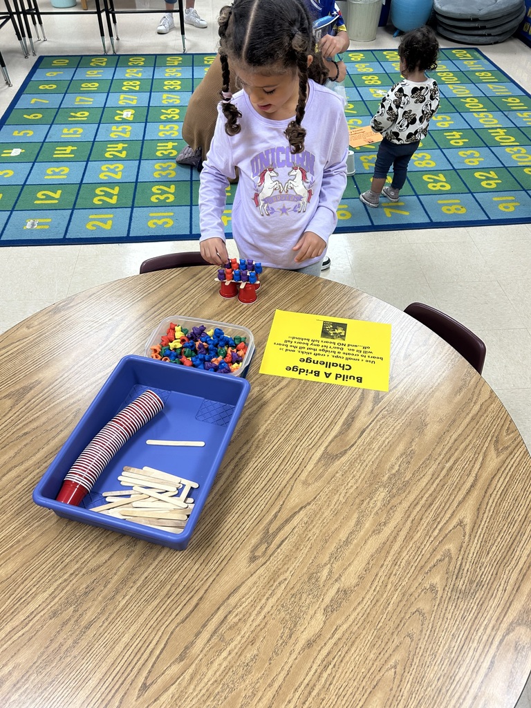 Families and students participating in STEAM Night