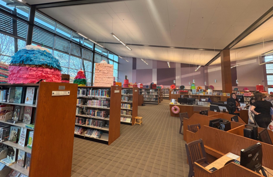 picture of dessert art sculptures at Big Art Day event