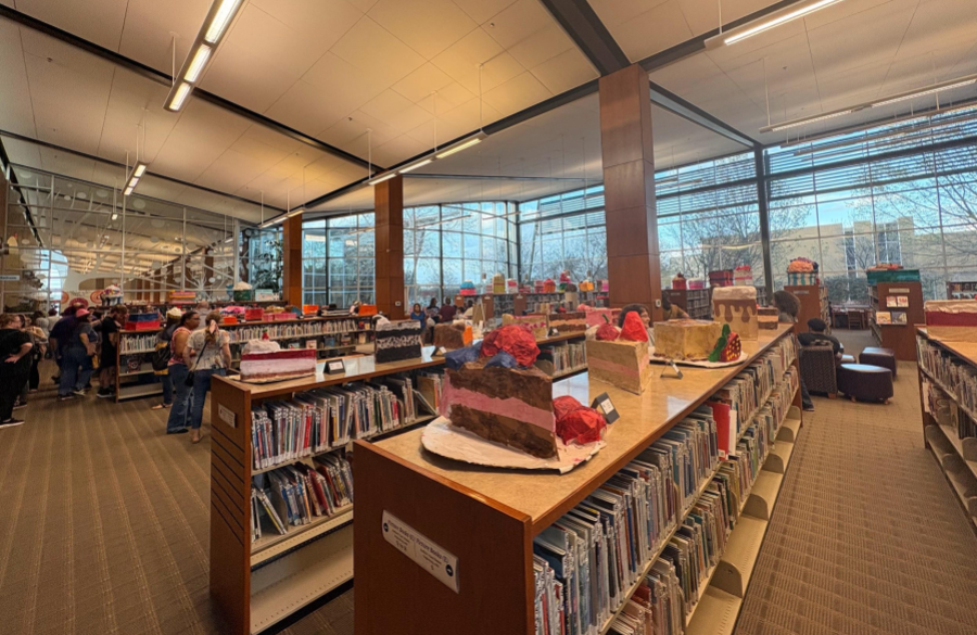 picture of dessert art sculptures at Big Art Day event