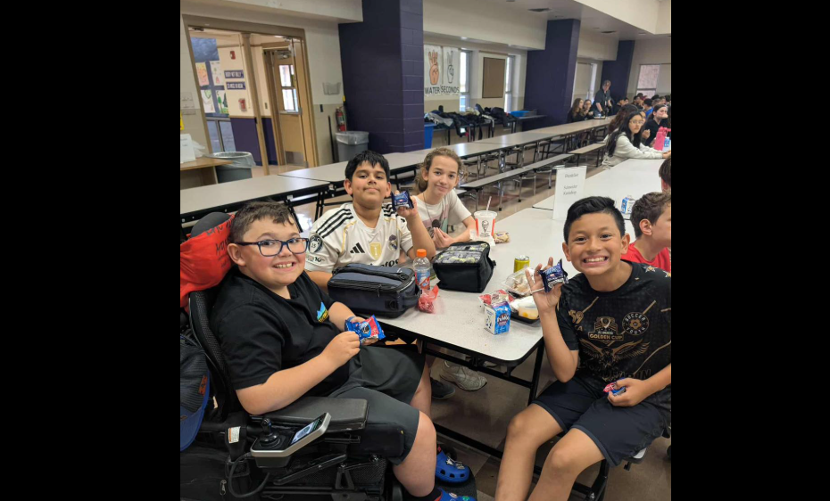 6th grade boys eating oreo's