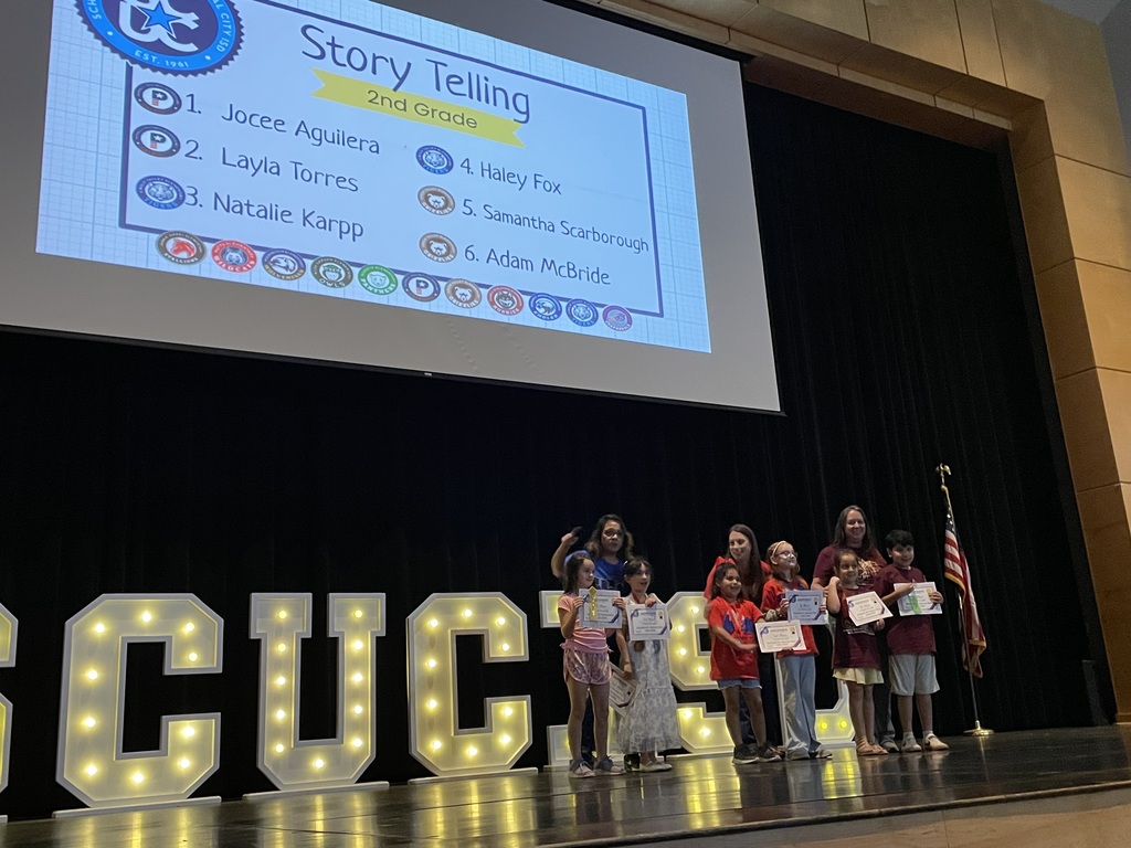 UIL Scholars receiving their awards at the UIL Meet this past Saturday.