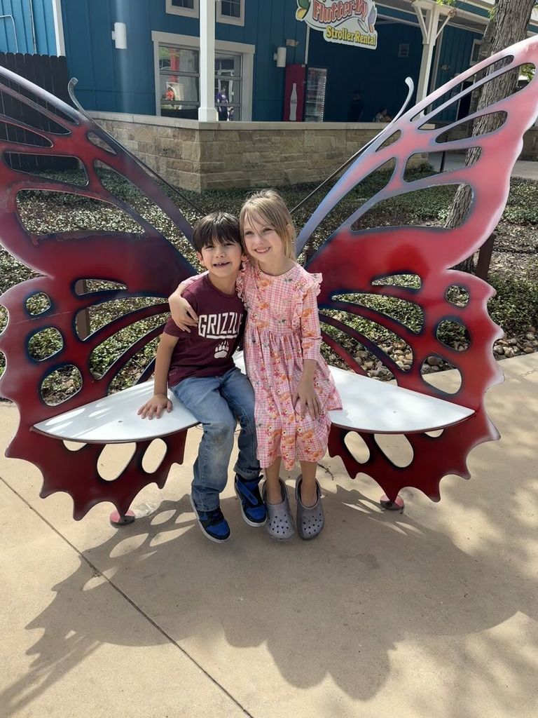 First grade having fun at their field trip to Morgan's Wonderland.