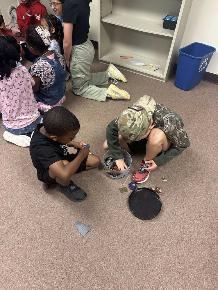 older students mentoring younger students