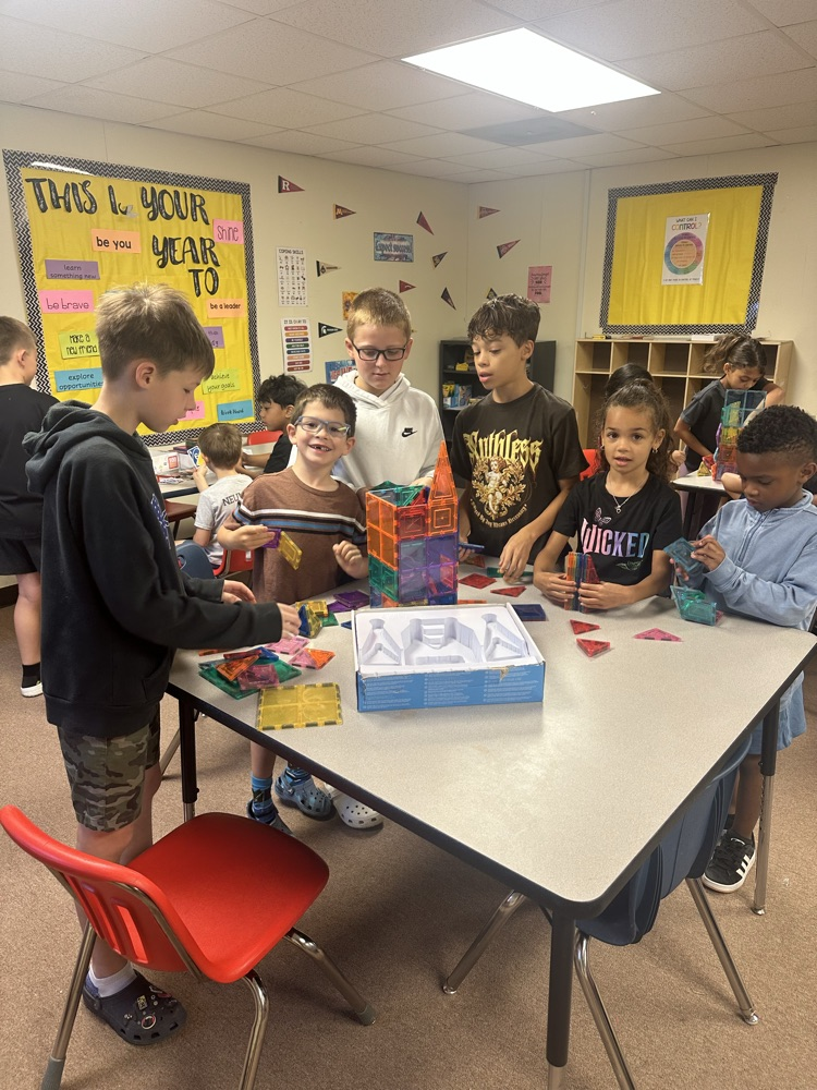 older students mentoring younger students