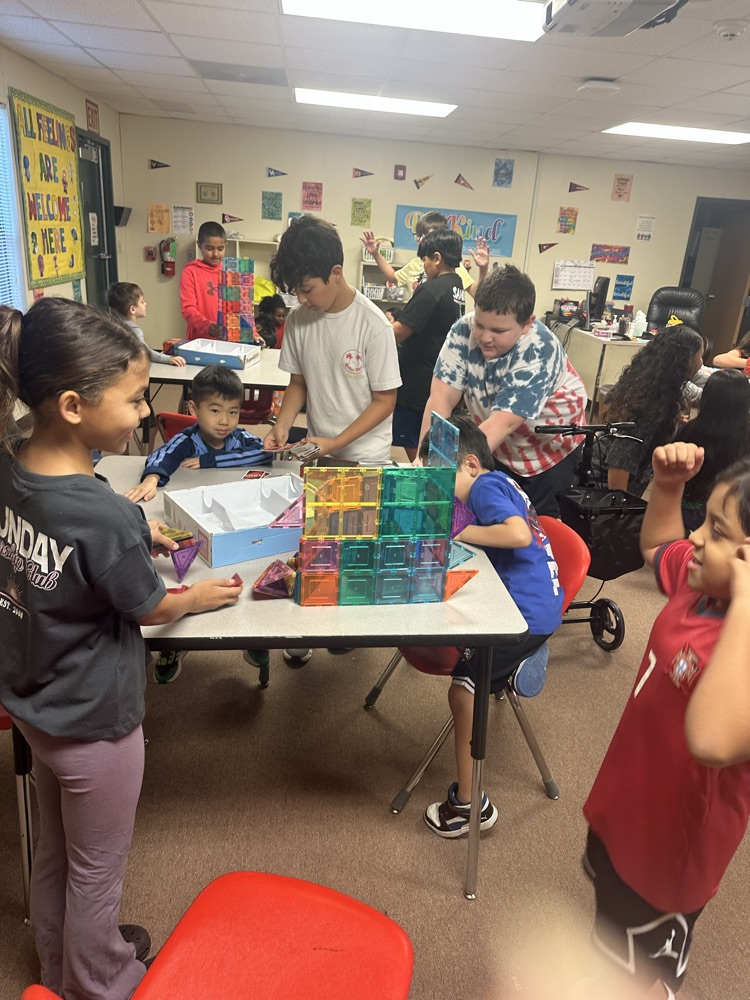 older students mentoring younger students