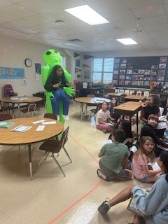 4th graders getting ready for STAAR Math.