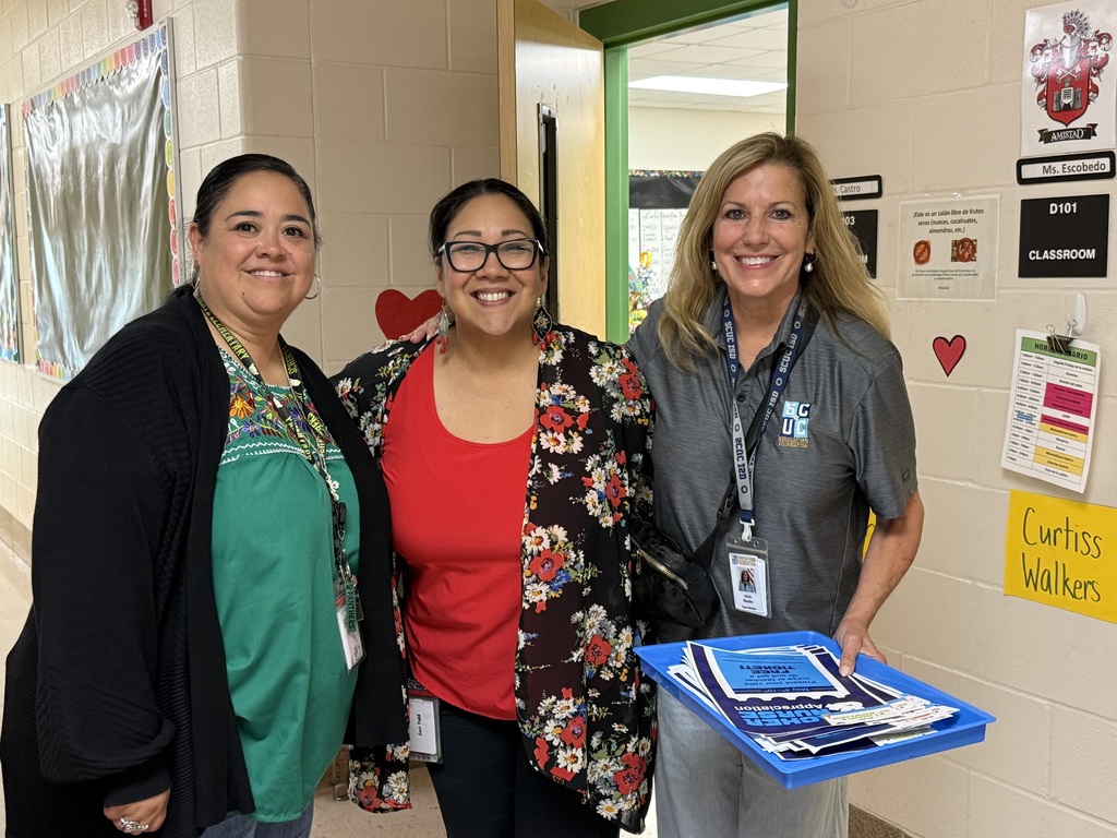 Dahlia Castro, (left), second grade teacher, was appreciative of the visit from Mrs. Geri Pope and Mrs. Lorrie Housley.