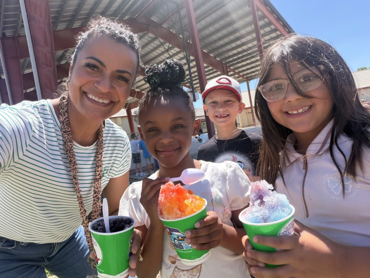 students on Kona ice day