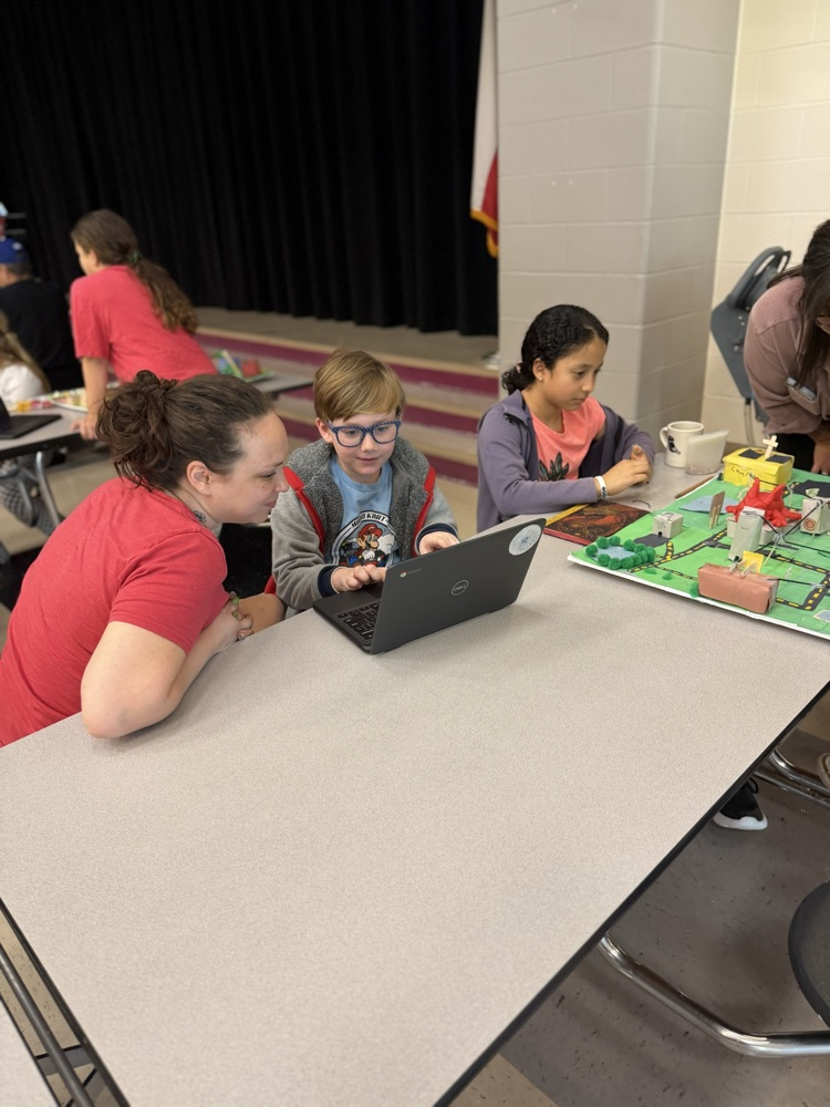 students at GT showcase