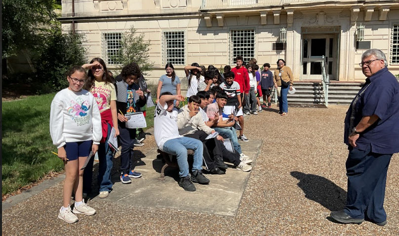 dual language students outside the witte museum