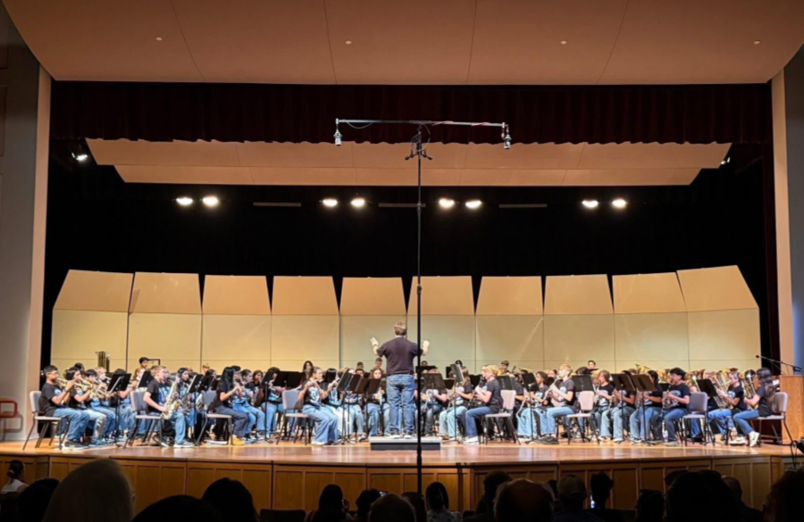 photo of band students performing at TLU contest