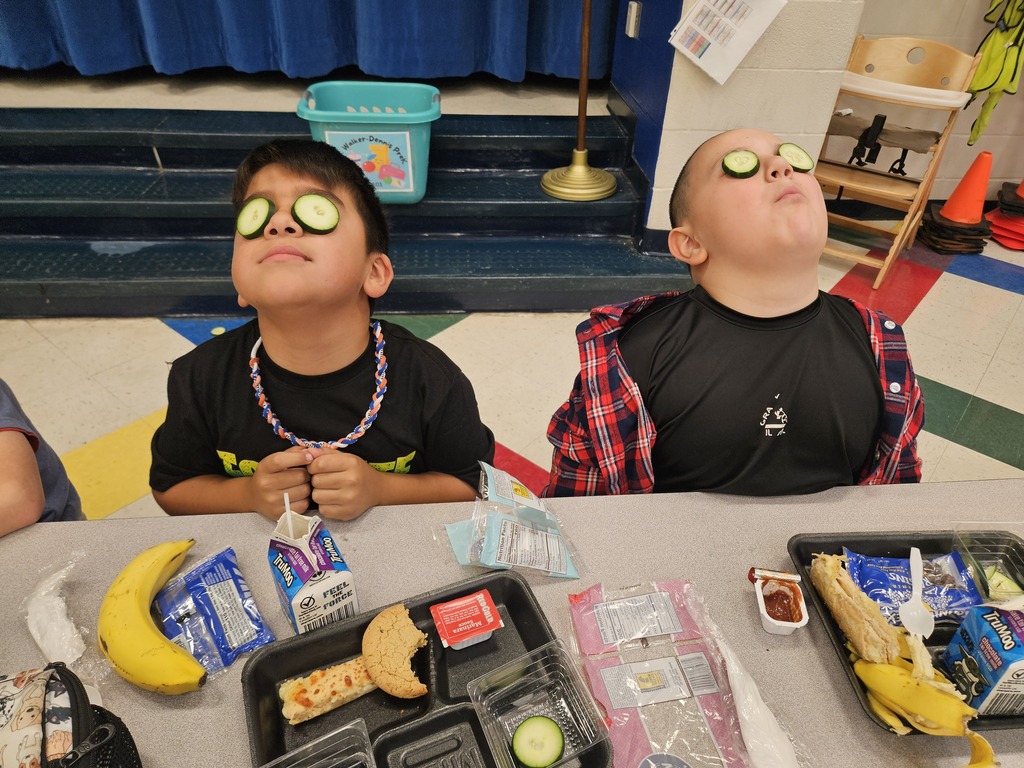 Serving up lunch with a side of relaxation