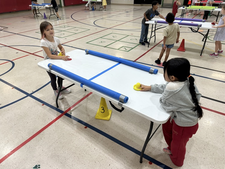 Air Hockey in PE