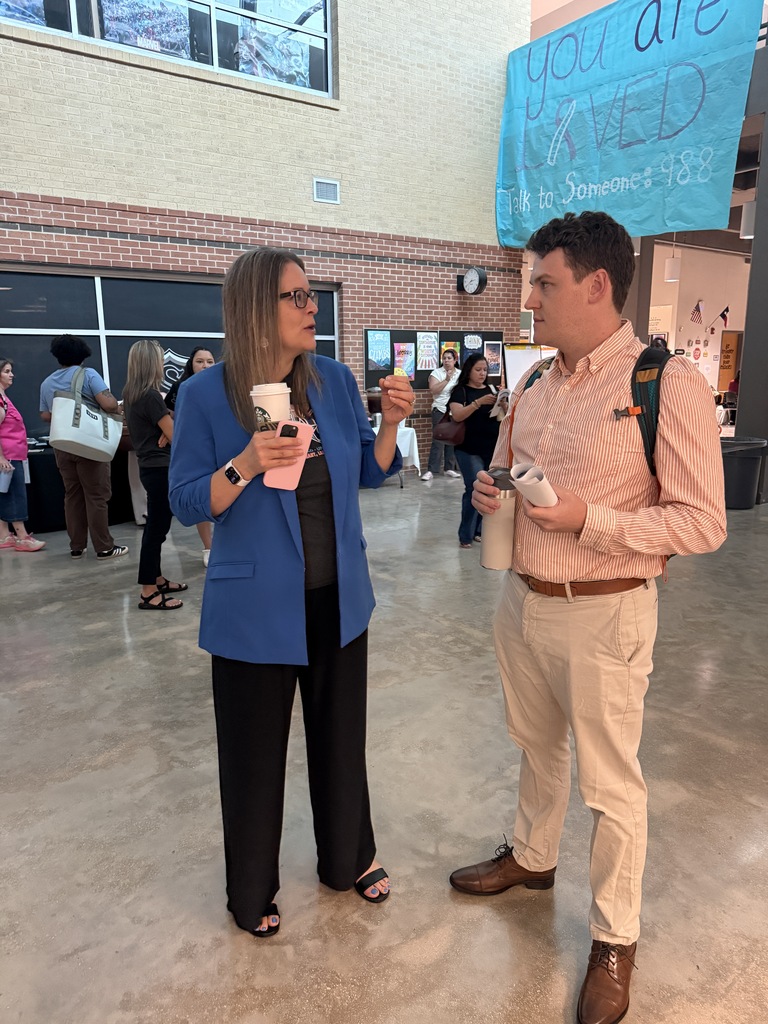 Corbett Principal with a new teacher