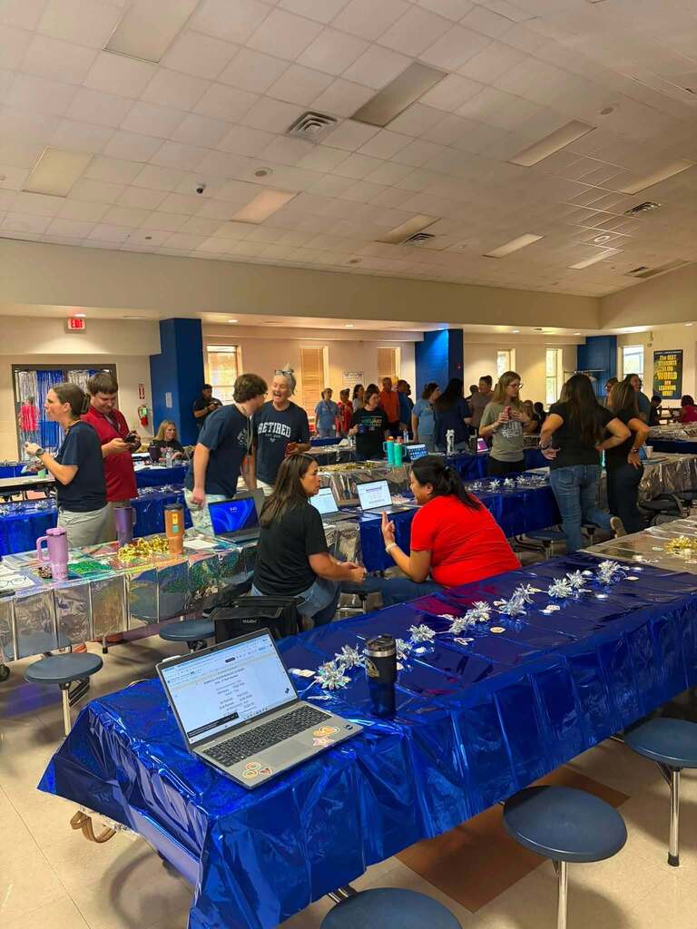 Jordan teachers back to school