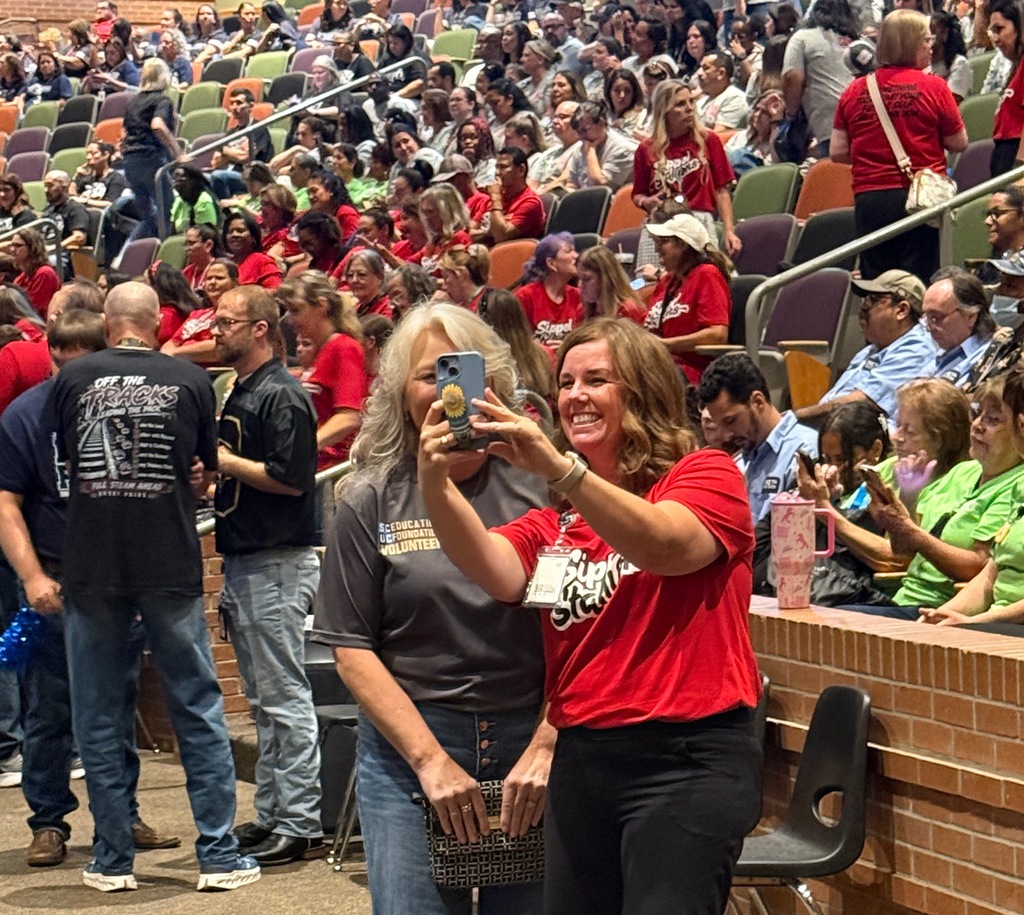 SCUC teachers and staff at convocation 