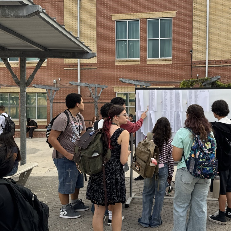 students finding their schedule