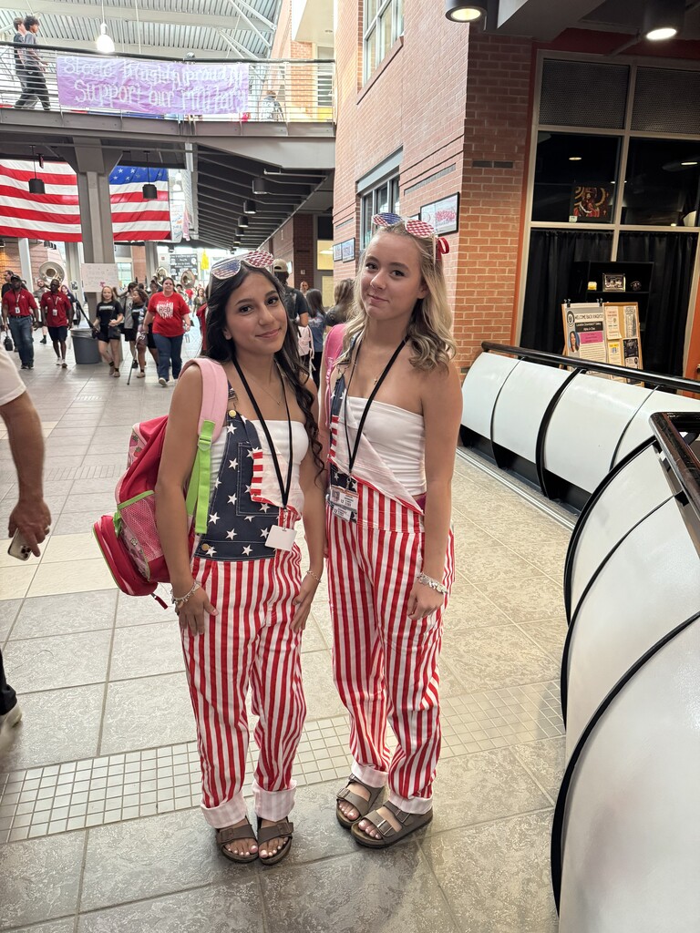 students in usa gear