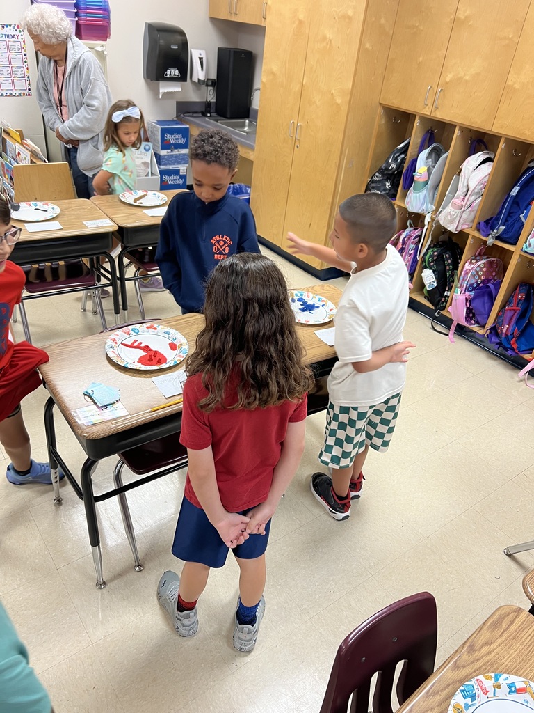 2nd graders going through the writing process