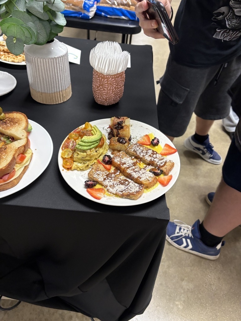 Culinary Arts Students cook up breakfast at Clemens