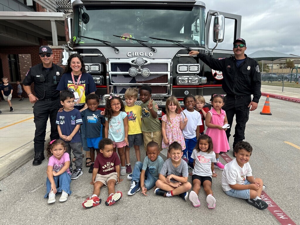 Cibolo Valley Students learn about Fire Safety!