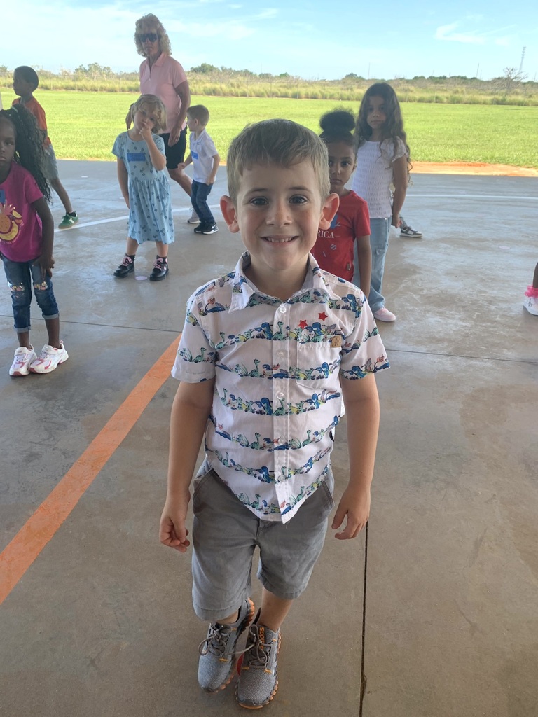 MES students at PE first week of school
