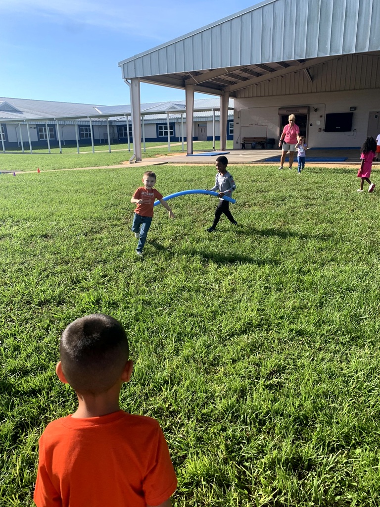 MES students at PE first week of school