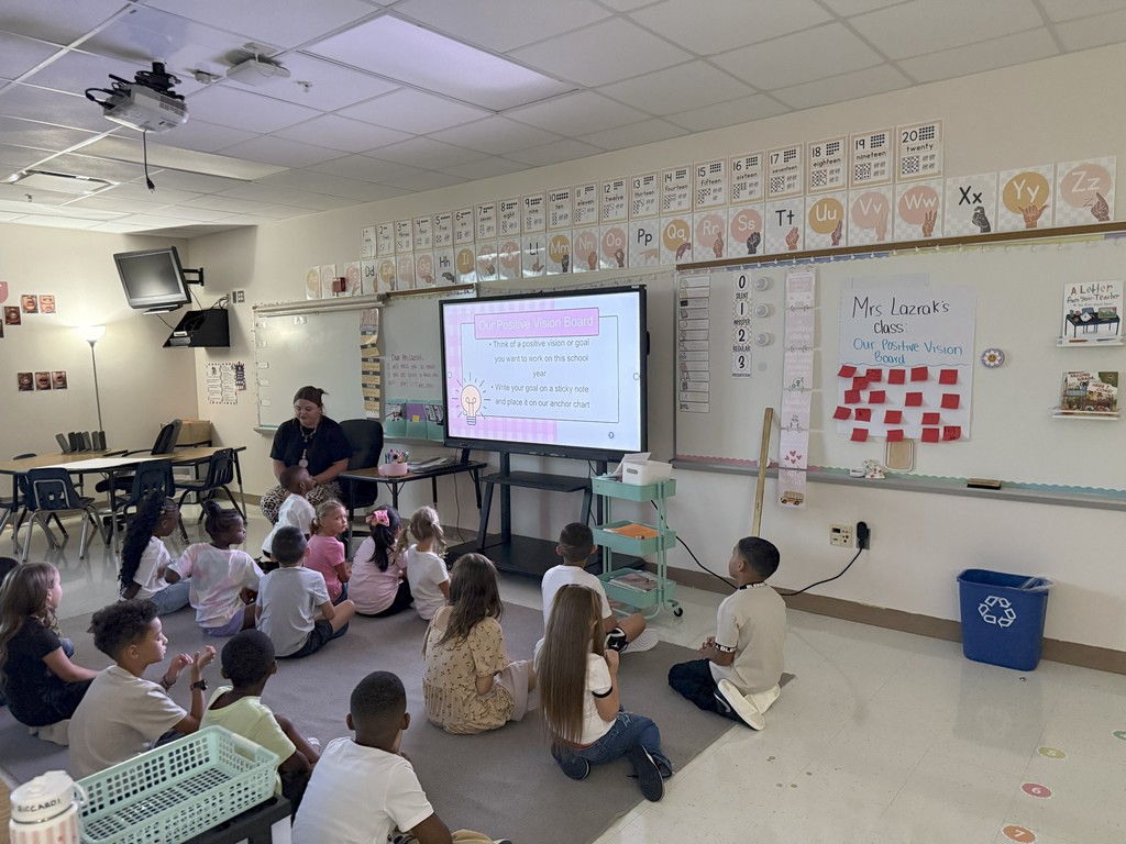 MES students working the 1st week of school