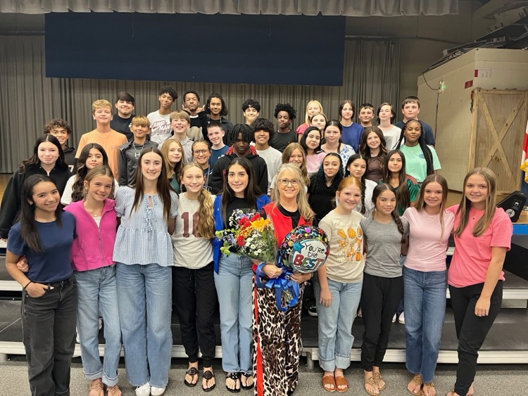 picture of 8th grade AVID