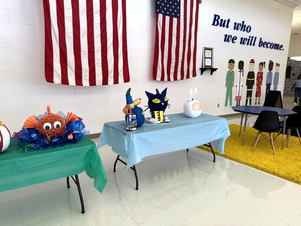 Decorated Pumkins for students to vote on