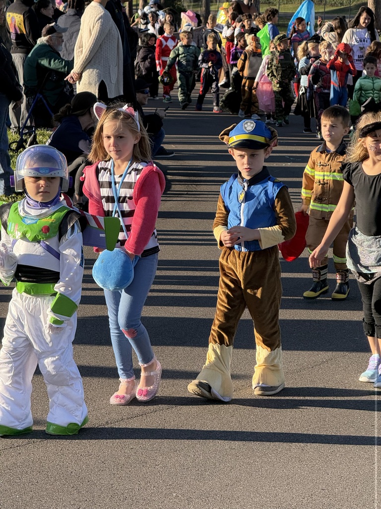 Photo of CTE Staff and Students in Character Parade