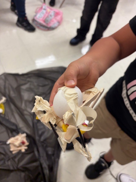 MES Students in STEM Lab in the Egg Drop Challenge.