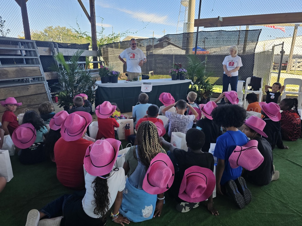 MES Students at Ag-venture last week.