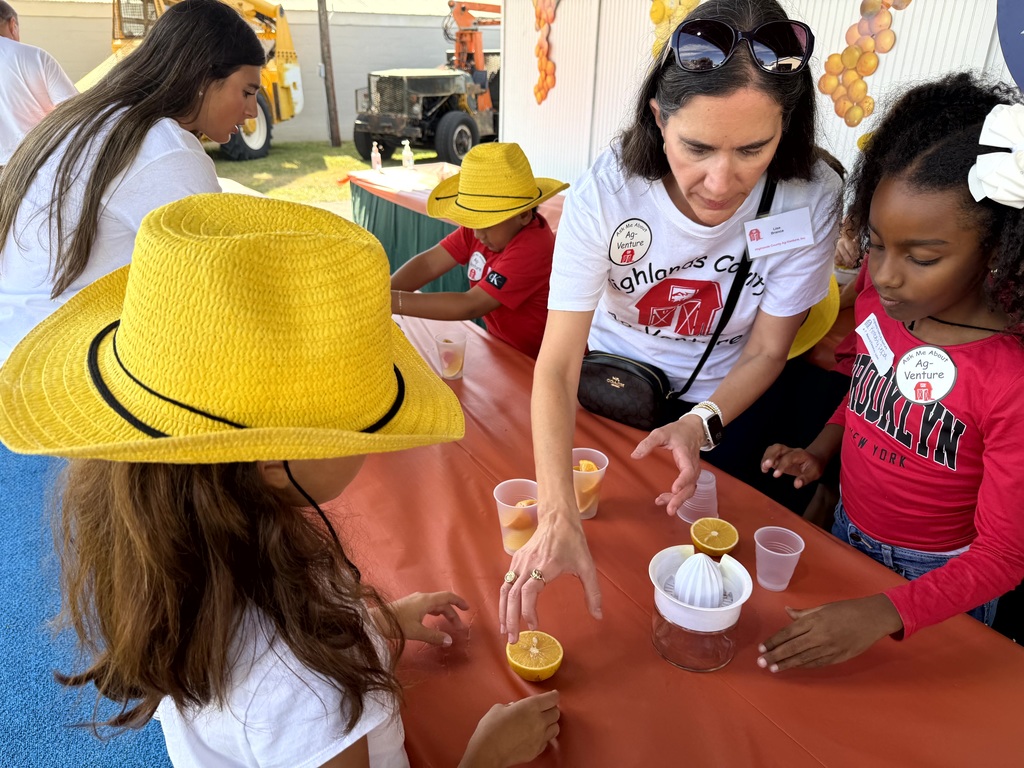 MES Students at Ag-venture last week.