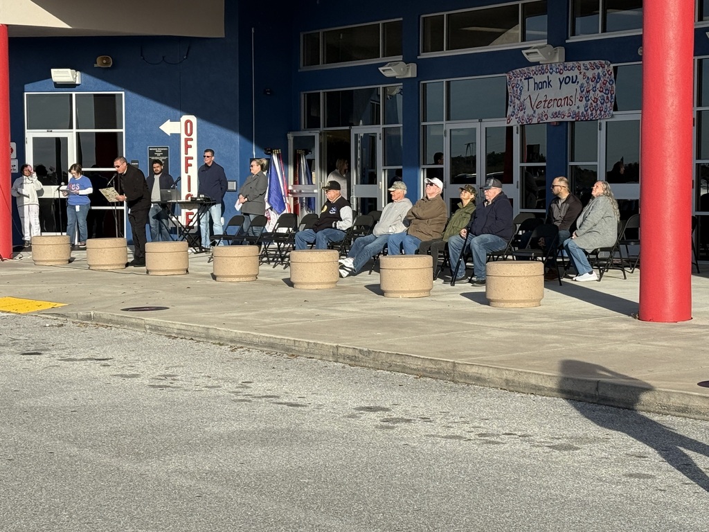 MES Students at our Veteran's Day program.