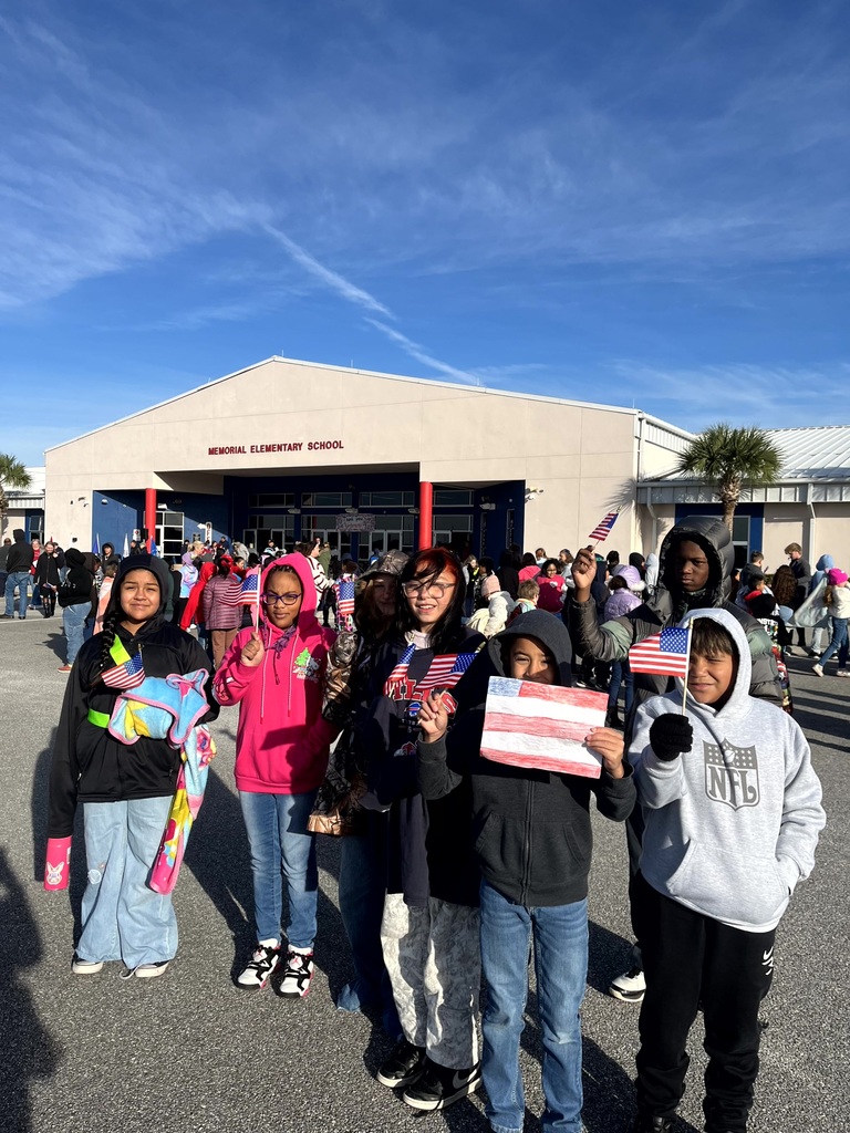 MES Students at our Veteran's Day program.