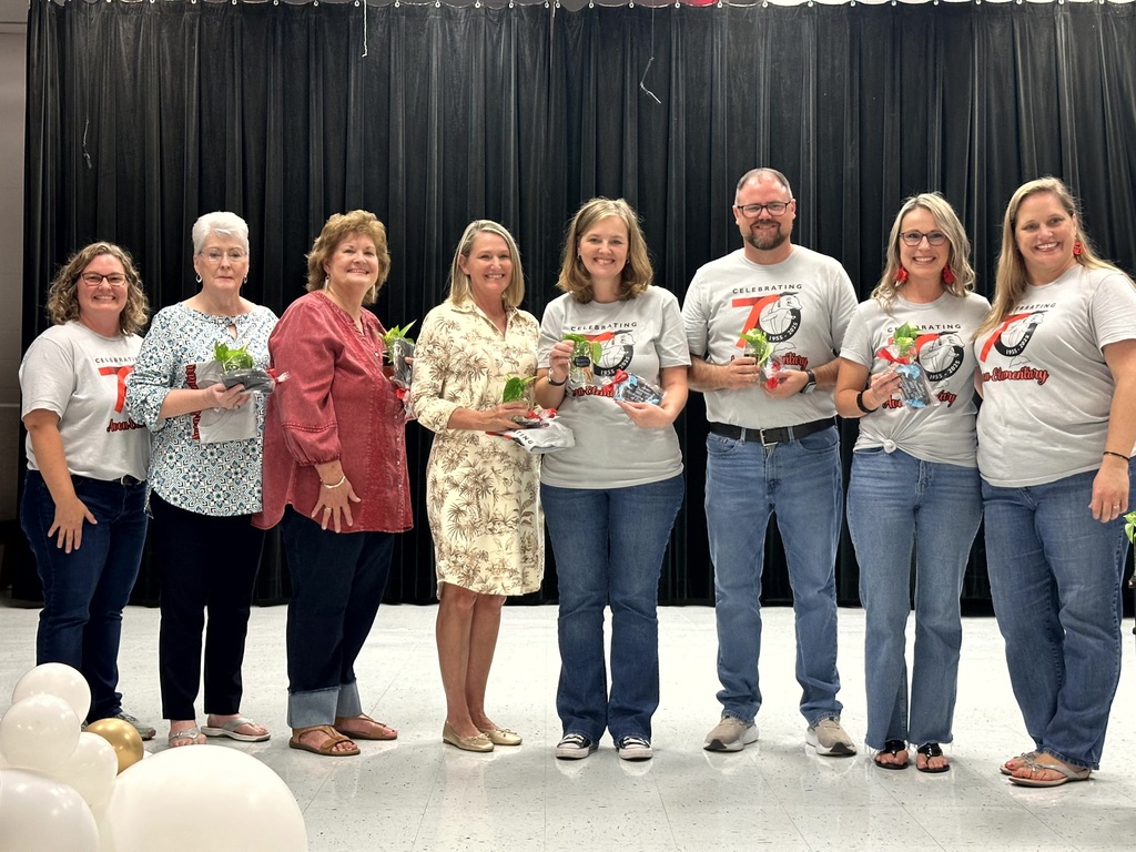 AES Faculty, Staff and Students celebrating the 70th Anniversary of AES.