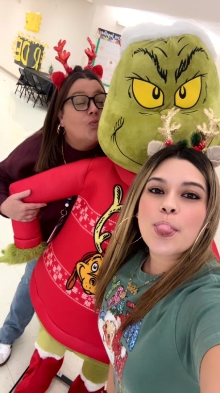 MES Office staff before the lunch.