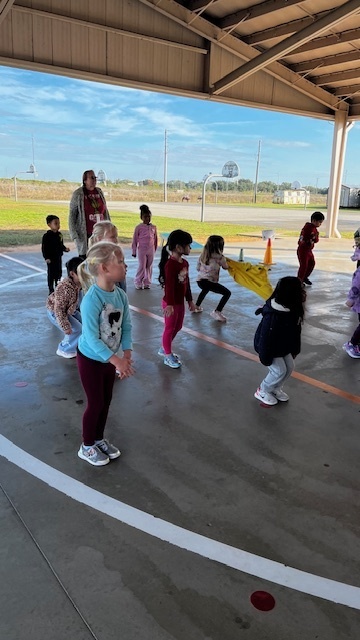 MES VPK Students participating in Elf Training activities.