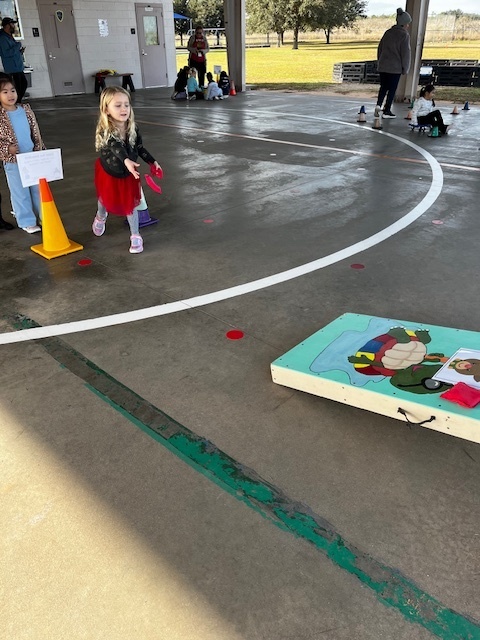 MES VPK Students participating in Elf Training activities.