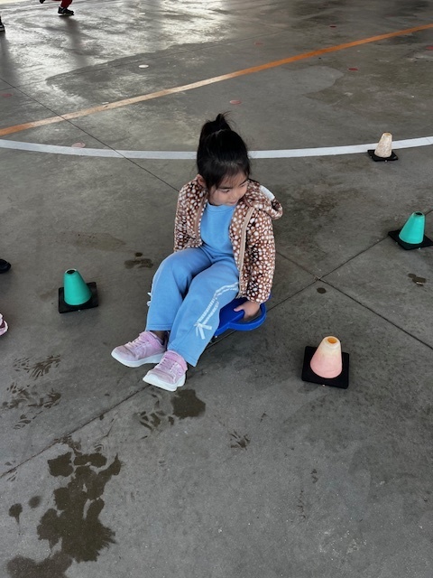 MES VPK Students participating in Elf Training activities.