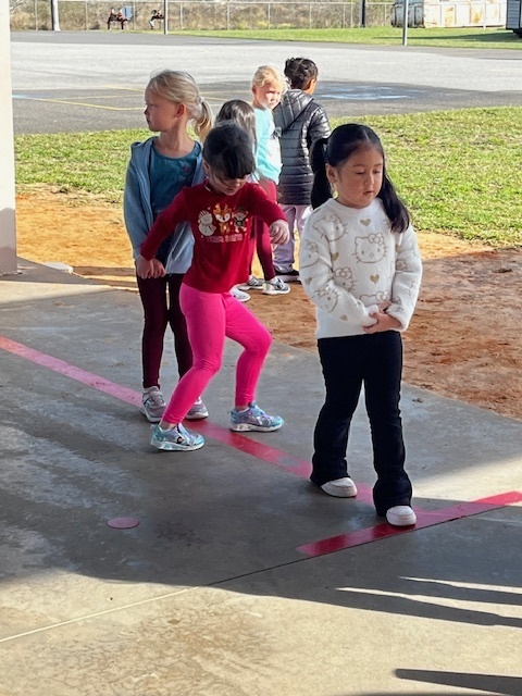 MES VPK Students participating in Elf Training activities.