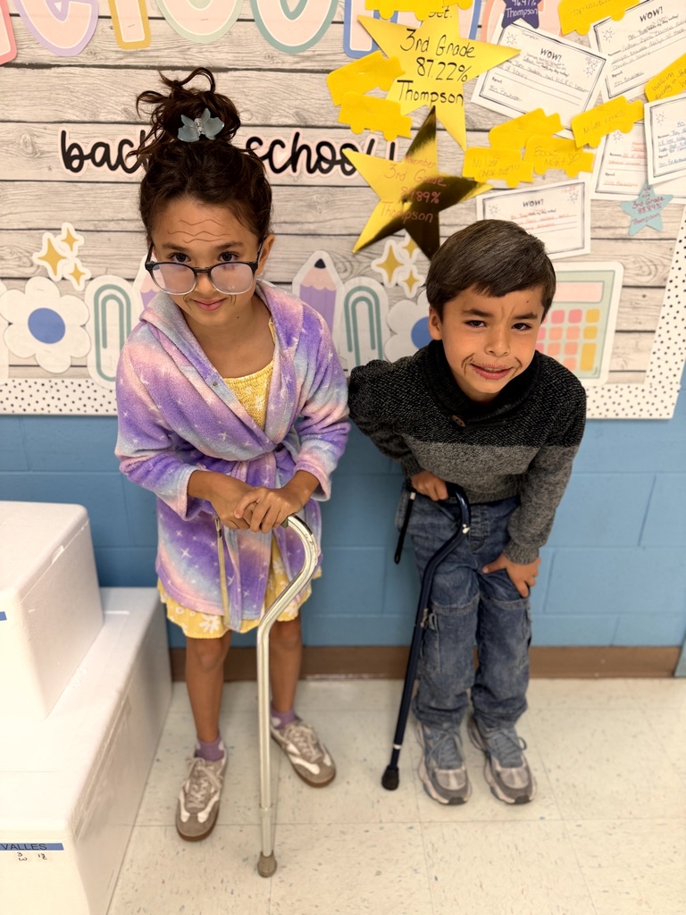 MES Students & Staff Celebrating 100th day of learning this school year.